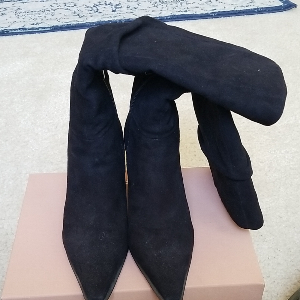 Vince Camuto Midnight Over the Knee Boots Like New Condition Size 6.5